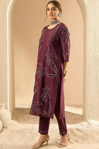Women Ethnic Motifs Embroidered Regular Thread Work Pure Cotton Kurta with Trousers