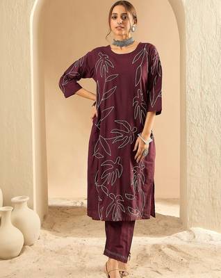 Women Ethnic Motifs Embroidered Regular Thread Work Pure Cotton Kurta with Trousers 4