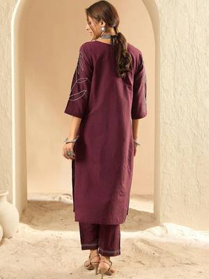 Women Ethnic Motifs Embroidered Regular Thread Work Pure Cotton Kurta with Trousers 5