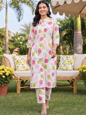Women Floral Printed Regular Pure Cotton Kurta with Trousers 1