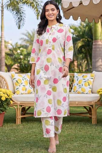 Women Floral Printed Regular Pure Cotton Kurta with Trousers