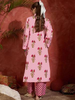 Women Floral Printed Regular Pure Cotton Kurta with Palazzos 4