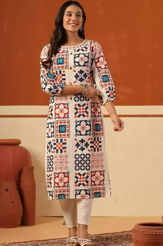 Women Printed Regular Kurta with Trousers