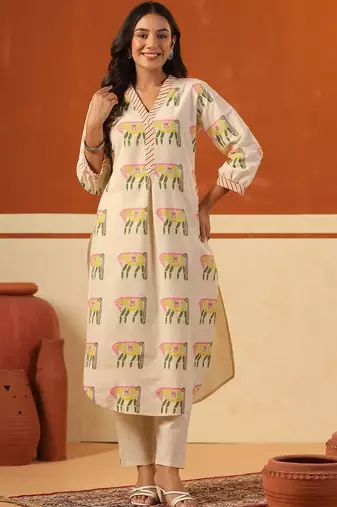 Women Ethnic Motifs Printed Regular Pure Cotton Kurta with Trousers