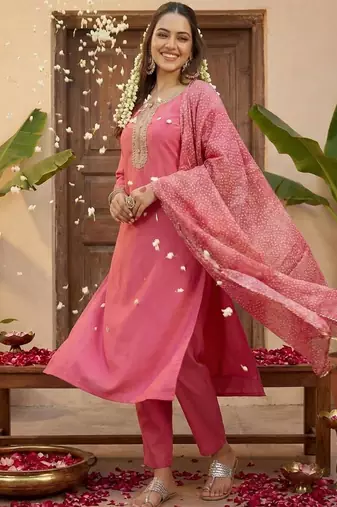 Women Ethnic Motifs Embroidered Regular Thread Work Kurta with Trousers & With Dupatta