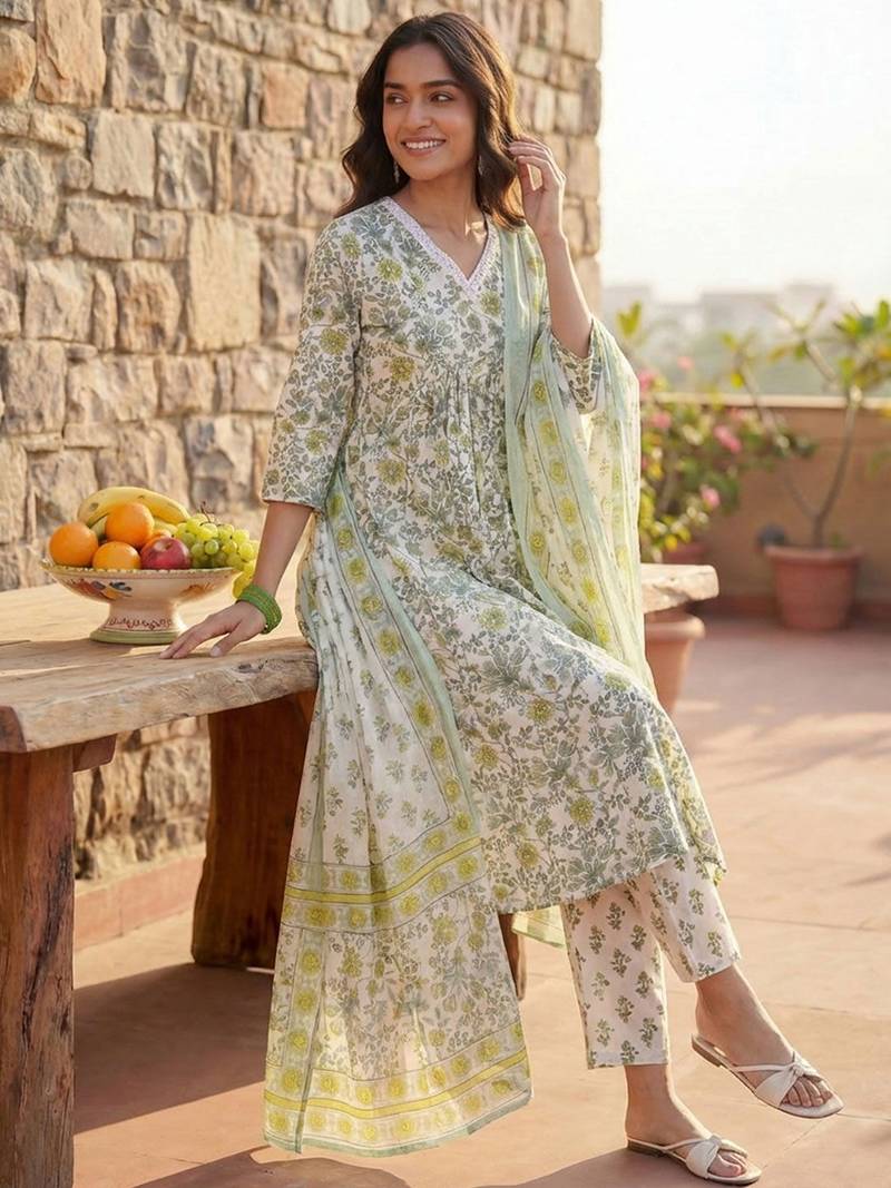Women Floral Printed Regular Pure Cotton Kurta with Trousers & With Dupatta