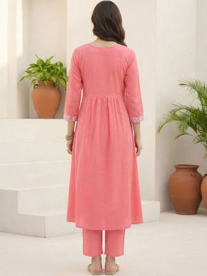 Women Ethnic Motifs Embroidered Panelled Thread Work Pure Cotton Kurta with Trousers 3