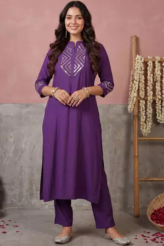 Women Yoke Design Regular Sequinned Kurta with Trousers