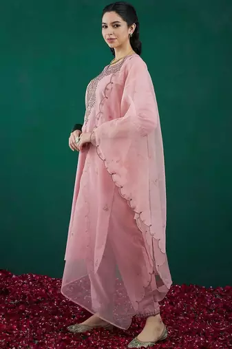Women Ethnic Motifs Embroidered Regular Thread Work Kurta with Trousers & With Dupatta