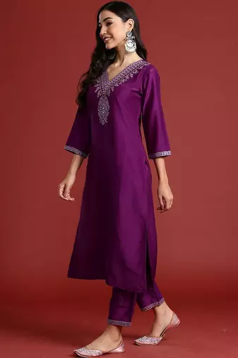 Women Ethnic Motifs Embroidered Kurta with Trousers & Dupatta