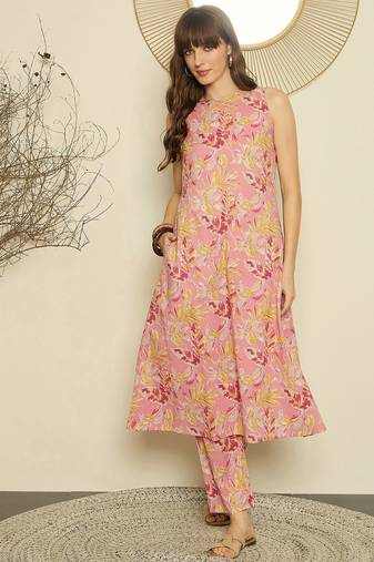 Women Floral Printed Pure Cotton A-Line Kurta with Trouser