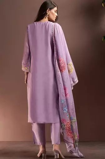 Women Floral Embroidered Regular Thread Work Kurta with Trousers & With Dupatta