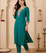Women Ethnic Motifs Embroidered Regular Thread Work Kurta with Trousers