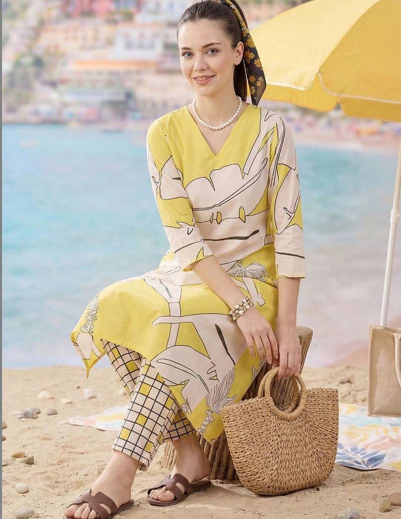 Women Printed Regular Pure Cotton Kurta with Trousers