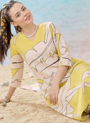 Women Printed Regular Pure Cotton Kurta with Trousers 6