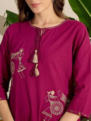 Women Embroidered Regular Pure Cotton Kurta with Trousers 3