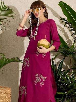 Women Embroidered Regular Pure Cotton Kurta with Trousers 7