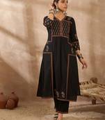 Women Ethnic Motifs Embroidered Pleated Sequinned Pure Cotton Kurta with Trousers