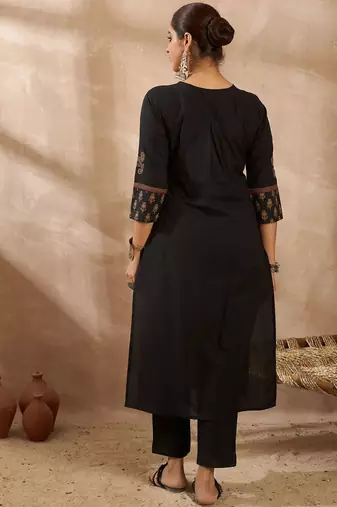 Women Ethnic Motifs Embroidered Pleated Sequinned Pure Cotton Kurta with Trousers
