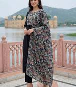 Women Floral Embroidered Regular Thread Work Kurta with Trousers & With Dupatta