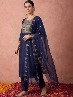 Women Ethnic Motifs Embroidered Regular Thread Work Kurta with Trousers & With Dupatta 1