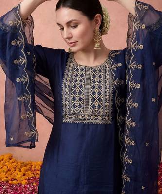 Women Ethnic Motifs Embroidered Regular Thread Work Kurta with Trousers & With Dupatta 6