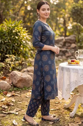 Women Ethnic Motifs Printed Regular Pure Cotton Kurta with Salwar