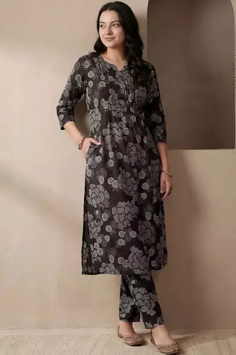 Women Floral Printed Regular Pure Cotton Kurta with Trousers