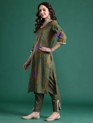 Printed Regular Beads and Stones Pure Cotton Kurta with Trousers & Dupatta 5