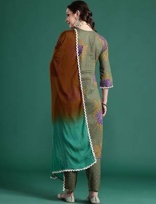Printed Regular Beads and Stones Pure Cotton Kurta with Trousers & Dupatta 6