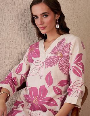 Women Floral Printed Regular Pure Cotton Kurta with Palazzos 3