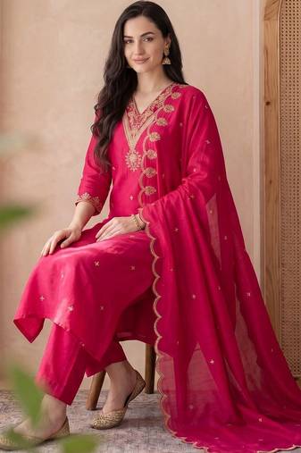 Women Ethnic Motifs Embroidered Regular Thread Work Kurta with Trousers & With Dupatta