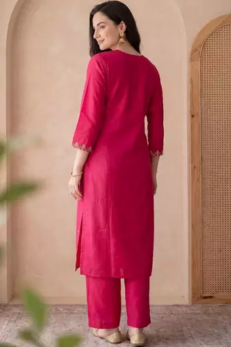 Women Ethnic Motifs Embroidered Regular Thread Work Kurta with Trousers & With Dupatta
