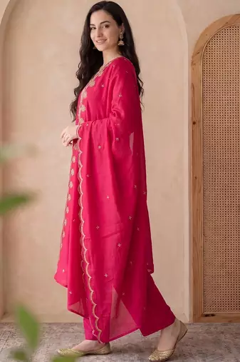 Women Ethnic Motifs Embroidered Regular Thread Work Kurta with Trousers & With Dupatta