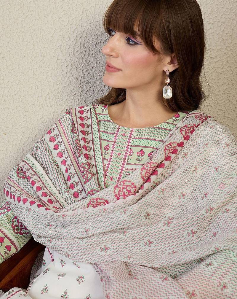 Women Ethnic Motifs Printed Regular Pure Cotton Kurta with Trousers & With Dupatta