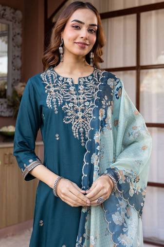 Women Ethnic Motifs Embroidered Regular Thread Work Kurta with Trousers & With Dupatta
