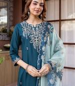 Women Ethnic Motifs Embroidered Regular Thread Work Kurta with Trousers & With Dupatta