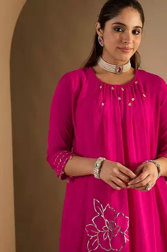 Women Floral Printed A-Line Kurta with Trousers