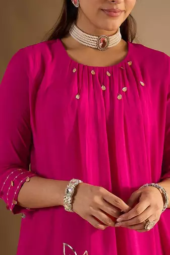 Women Floral Printed A-Line Kurta with Trousers