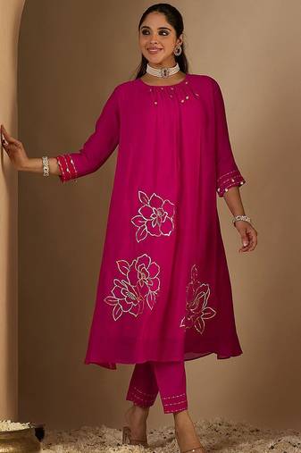 Women Floral Printed A-Line Kurta with Trousers