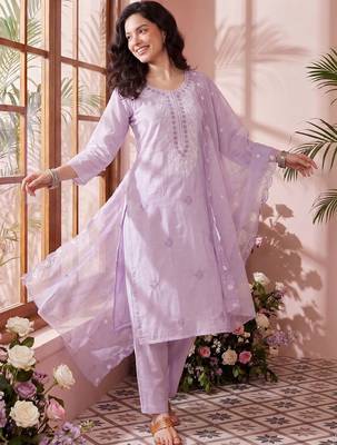 Women Ethnic Motifs Embroidered Regular Chikankari Kurta with Trousers & With Dupatta 1