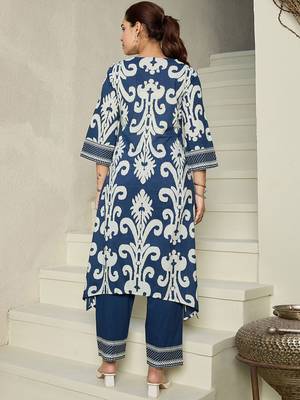 Floral Printed V-Neck Pure Cotton Kurta with Trousers 5
