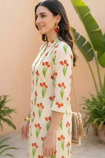 Women Floral Printed Regular Pure Cotton Kurta with Trousers