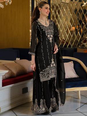 Women Paisley Embroidered Regular Beads and Stones Kurta with Palazzos & With Dupatta 3