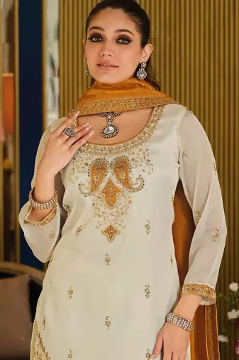 Women Paisley Embroidered Regular Beads and Stones Kurta with Palazzos & With Dupatta