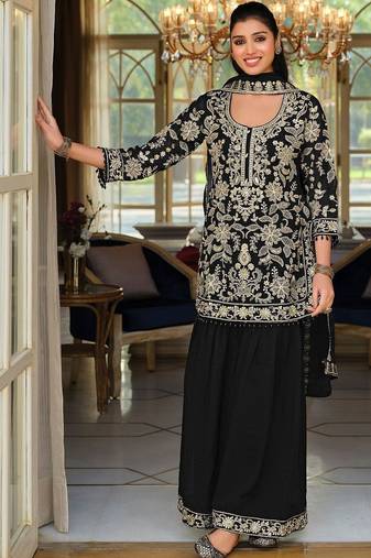 Women Floral Embroidered Regular Thread Work Kurta with Sharara & With Dupatta