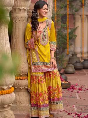 Women Floral Embroidered Regular Kurta with Sharara & With Dupatta 6