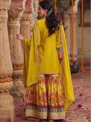 Women Floral Embroidered Regular Kurta with Sharara & With Dupatta 7