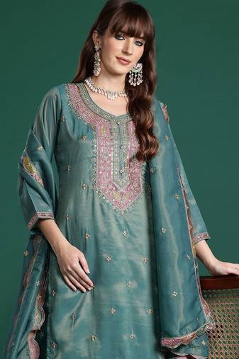 Ethnic Motifs Embroidered Sequinned Kurta with Palazzos & Dupatta