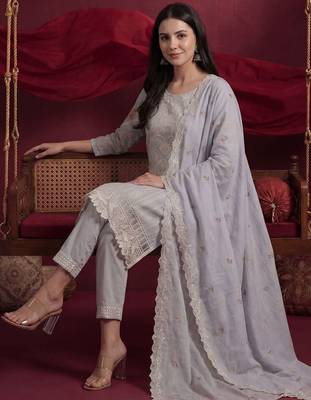 Women Floral Embroidered Regular Thread Work Pure Cotton Kurta with Trousers & With Dupatta 1